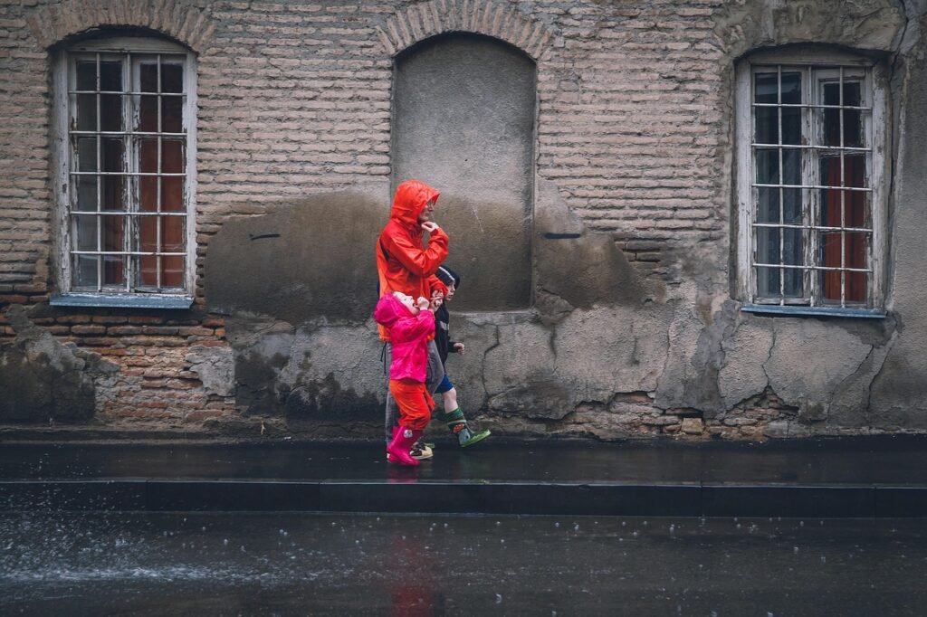rain, raincoat, portrait, eople, nature, street, child, color, splash, family, walk